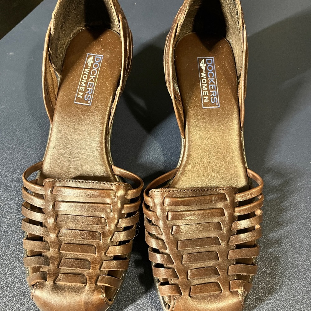Dockers Women's Brown Wedge Sandals